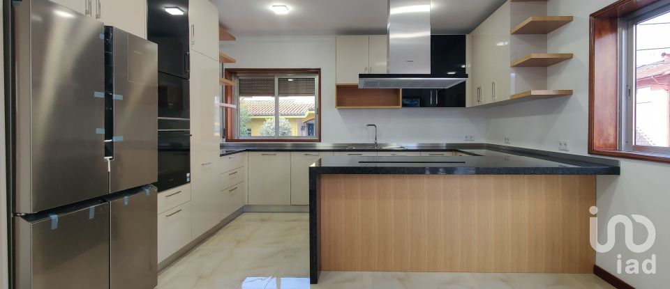 Casa / Villa T3 em Alfena de 340 m²