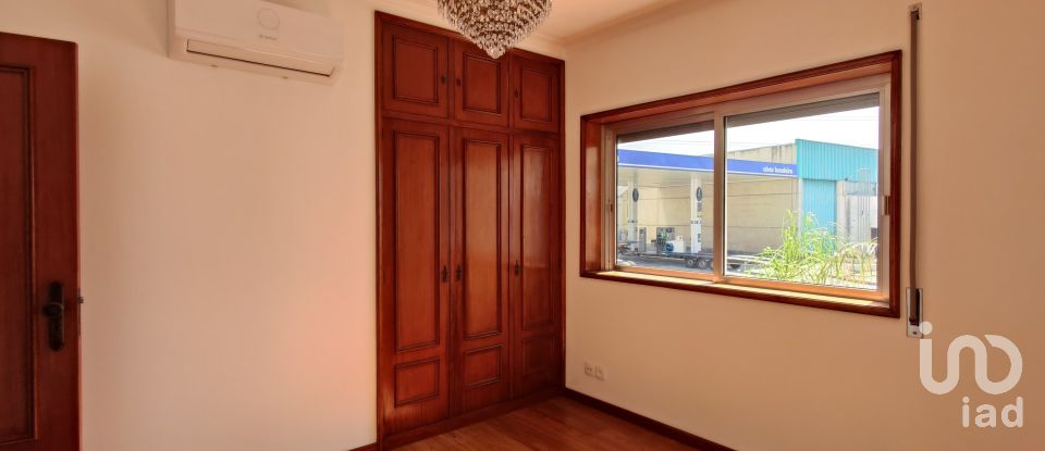 House T3 in Alfena of 340 m²