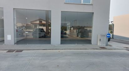 Loja / Estabelecimento Comercial em Calvão de 168 m²