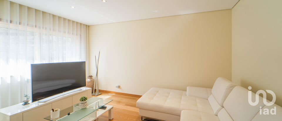 Apartment T3 in Viana do Castelo (Santa Maria Maior e Monserrate) e Meadela of 134 m²