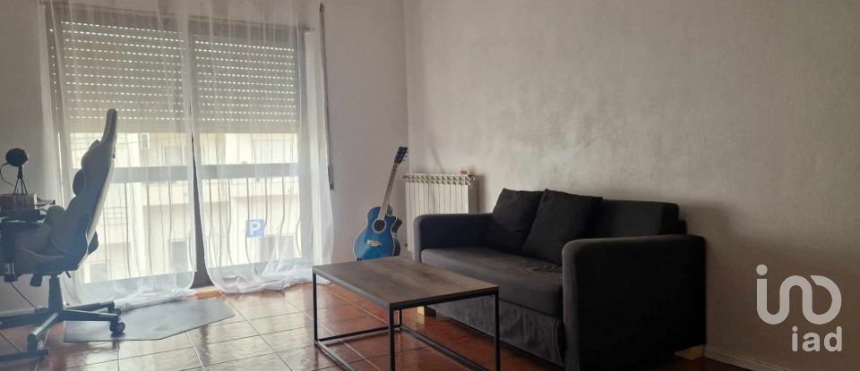 Apartamento T2 em Mira de Aire de 112 m²