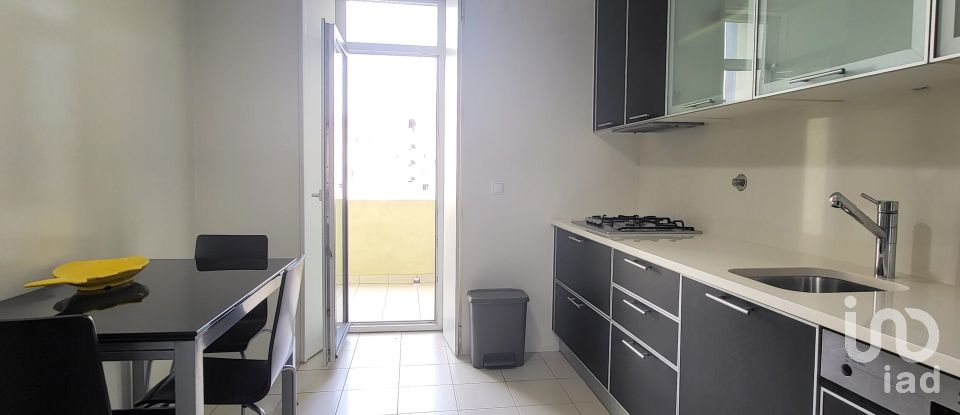 Appartement T3 à Arroios de 120 m²