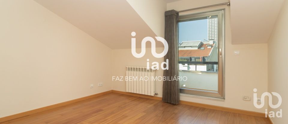 Duplex T3 em Arroios de 194 m²