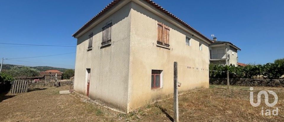 Maison traditionnelle T3 à Remondes e Soutelo de 160 m²