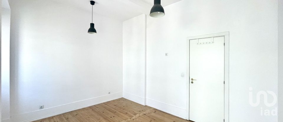 Appartement T3 à Alcântara de 90 m²