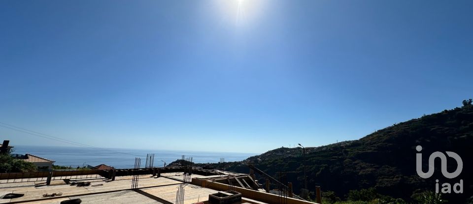 Casa / Villa T4 em Ribeira Brava de 202 m²