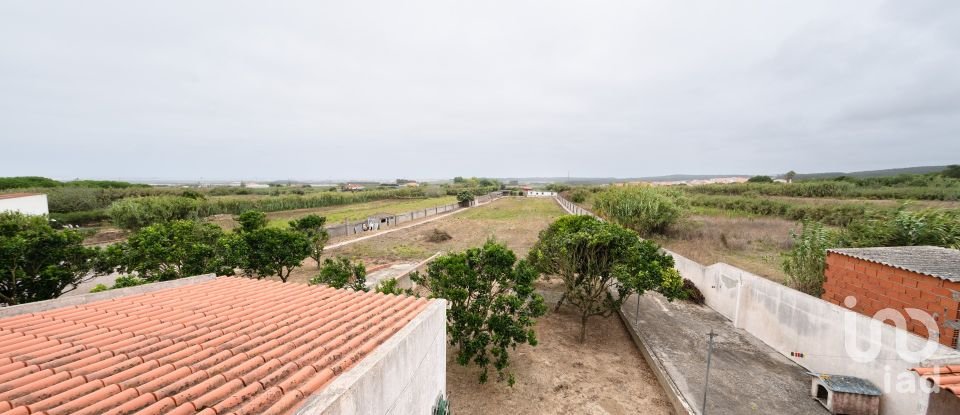 Gîte T3 à Atouguia da Baleia de 238 m²