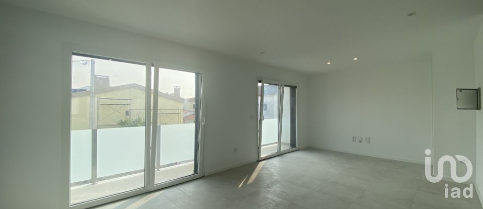 Gîte T3 à Quinta do Conde de 145 m²