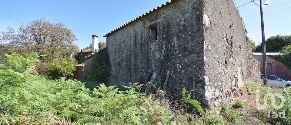 Casa tradicional T4 em São Miguel, Santa Eufémia e Rabaçal de 284 m²