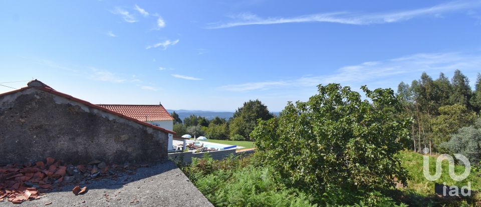 Maison traditionnelle T4 à São Miguel, Santa Eufémia e Rabaçal de 284 m²