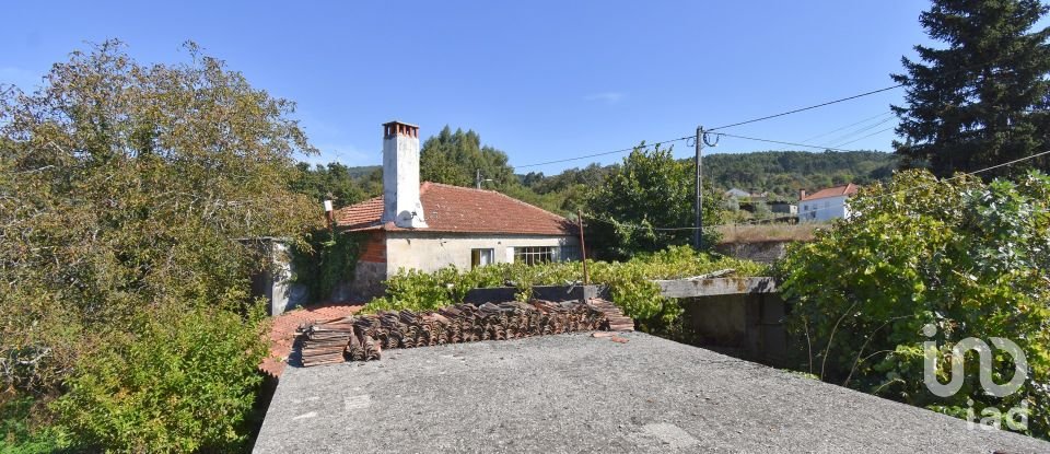 Maison traditionnelle T4 à São Miguel, Santa Eufémia e Rabaçal de 284 m²