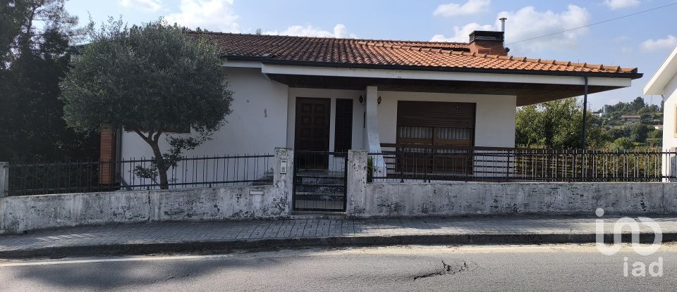 Traditional house T3 in Guilhufe e Urrô of 288 m²