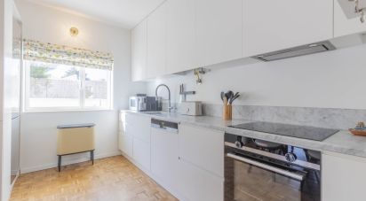 Apartment T2 in Carcavelos e Parede of 309 m²