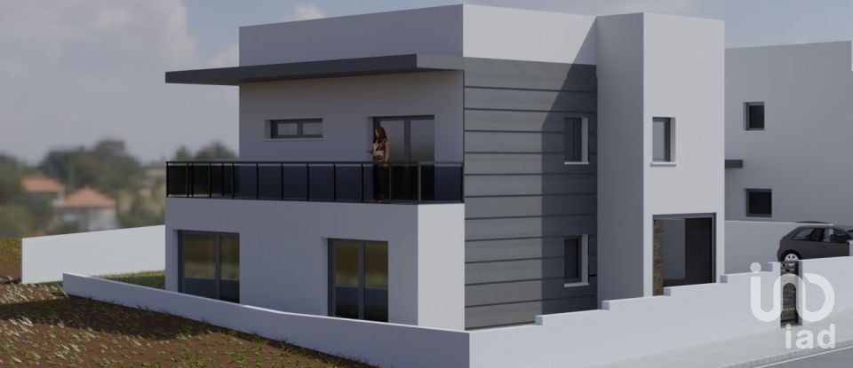 Casa T4 em Ponte do Rol de 284 m²