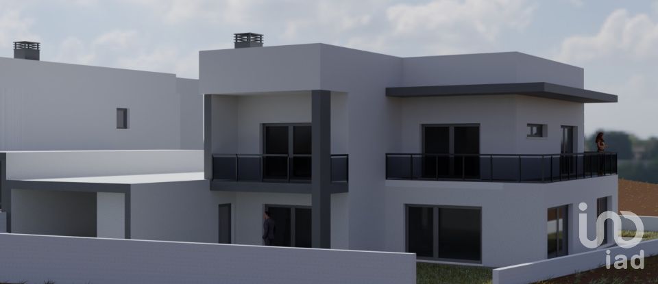 Casa T4 em Ponte do Rol de 284 m²