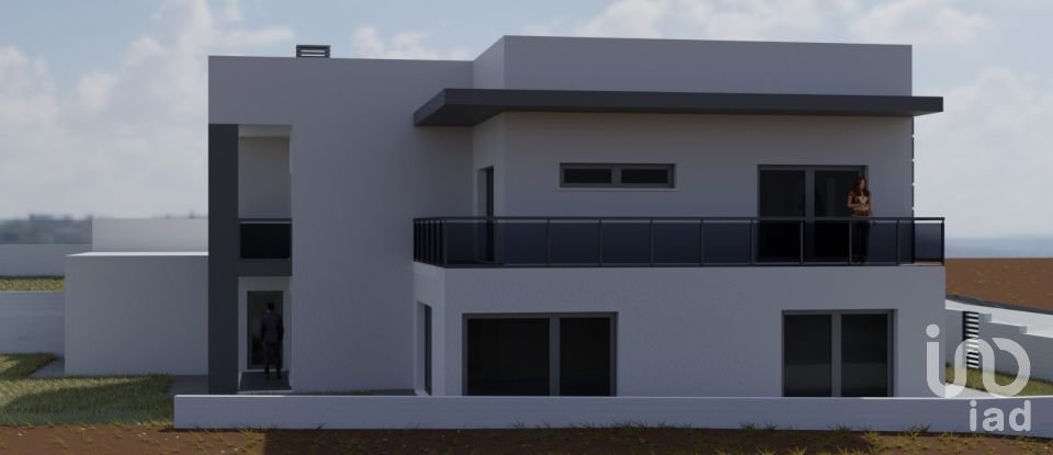 Casa T4 em Ponte do Rol de 284 m²