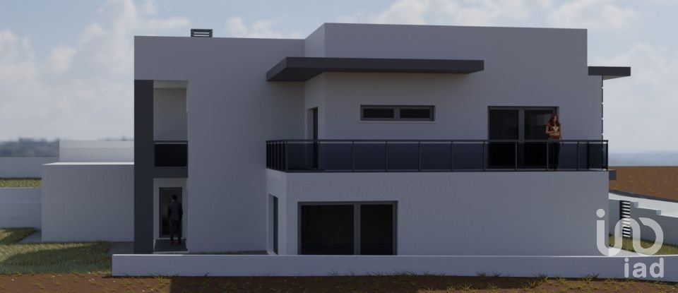 Casa T4 em Ponte do Rol de 284 m²