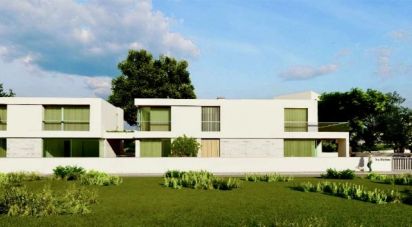 Building land in Santa Bárbara de Nexe of 640 m²