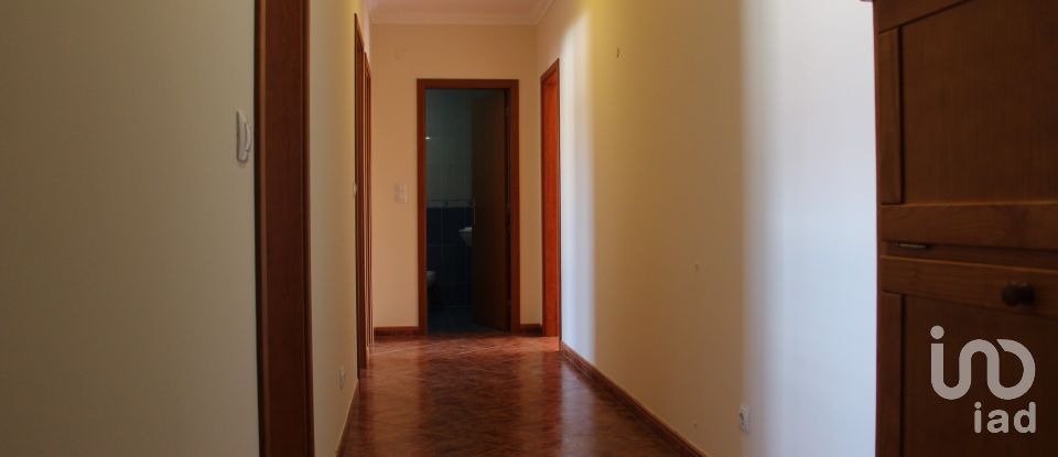 Apartamento T2 em Alfeizerão de 94 m²