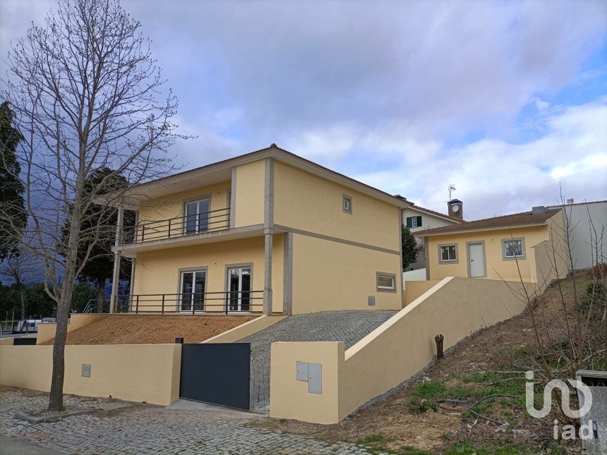 Casa / Villa T5 em São Pedro de Agostém de 322 m²