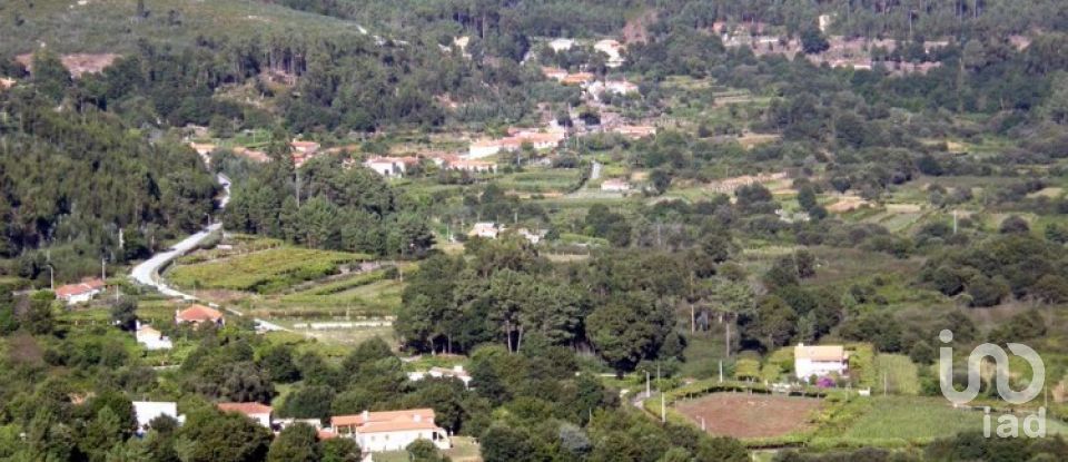 Terrain à Covas de 1 700 m²