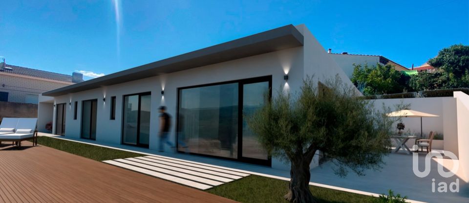 Casa / Villa T3 em Cadaval e Pêro Moniz de 205 m²