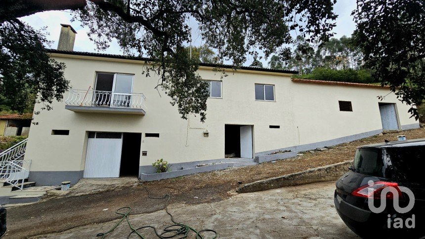 Gîte T4 à Reguengo do Fetal de 5 632 m²