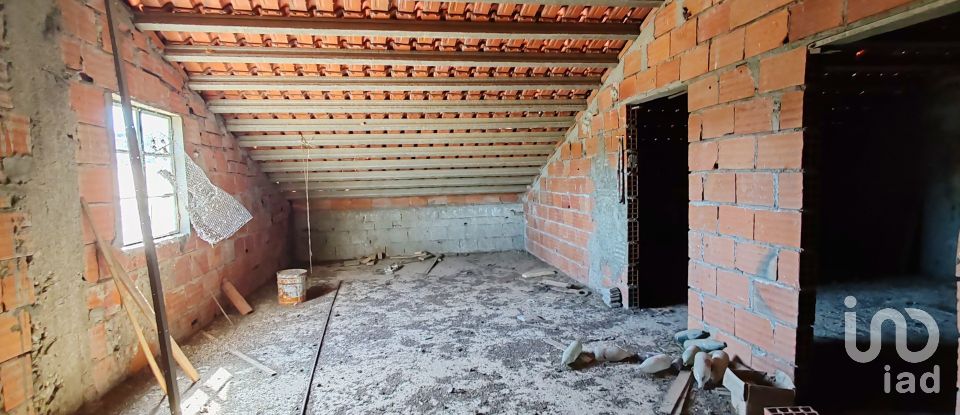 Habitação T7 em Proença-a-Nova e Peral de 604 m²