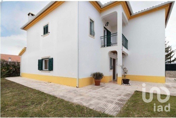 Casa de Cidade T4 em Azeitão (São Lourenço e São Simão) de 259 m²