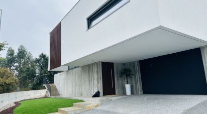 House T3 in Paredes of 172 m²