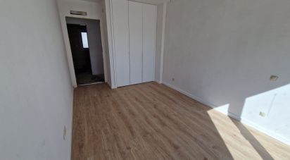 Casa T4 em Fernão Ferro de 142 m²