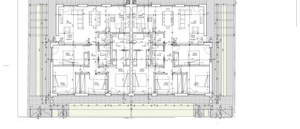 Casa T4 em Fernão Ferro de 142 m²