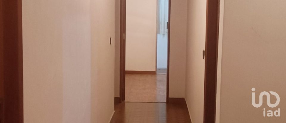 Apartamento T2 em Amora de 96 m²