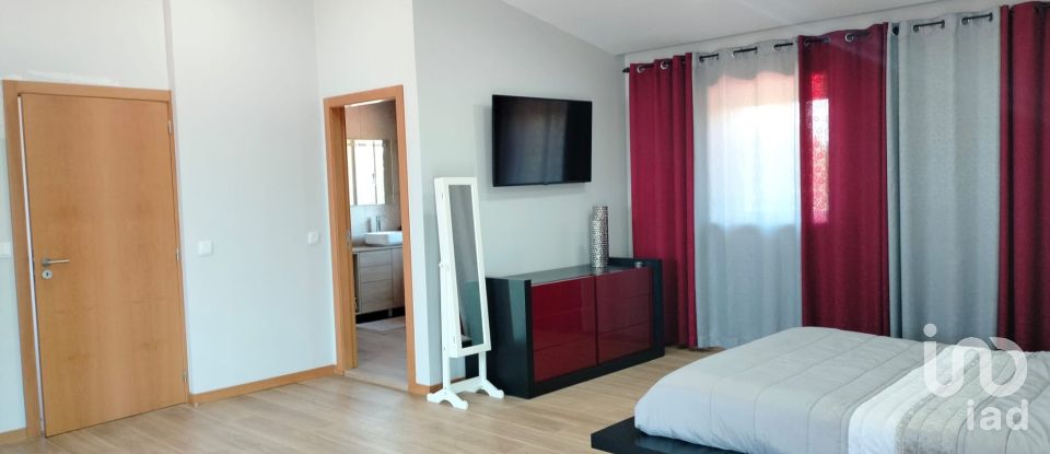 Gîte T4 à Vilar de andorinho de 184 m²