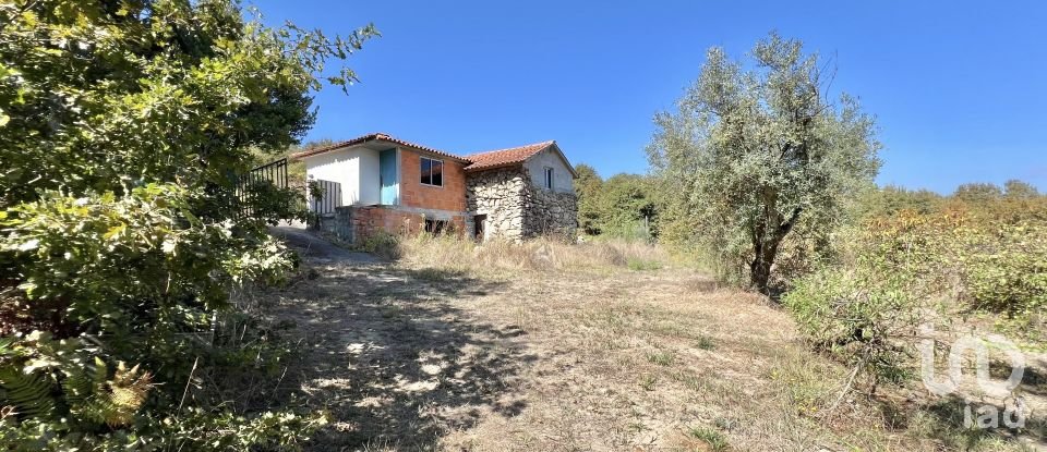 Ferme T3 à Fataunços e Figueiredo das Donas de 155 m²