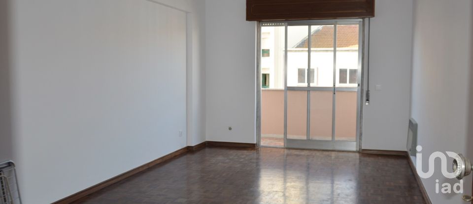 Apartment T4 in Santa Maria, São Pedro E Matacães of 136 m²