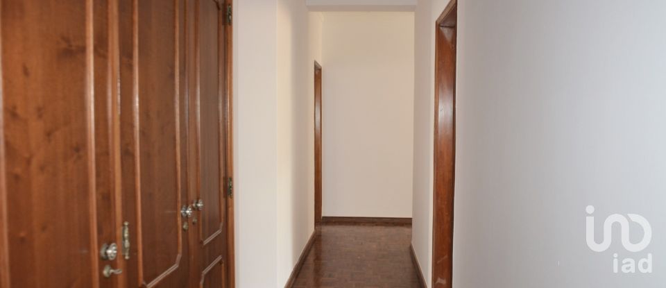 Apartment T4 in Santa Maria, São Pedro E Matacães of 136 m²