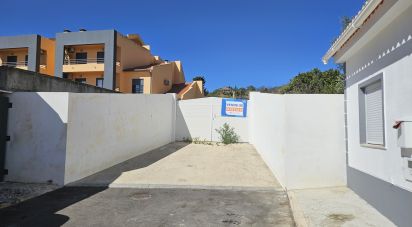 Land in Palmela of 1,590 m²