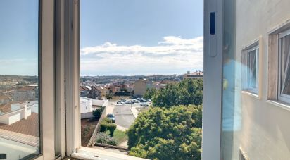 Appartement T3 à Mina de Água de 87 m²