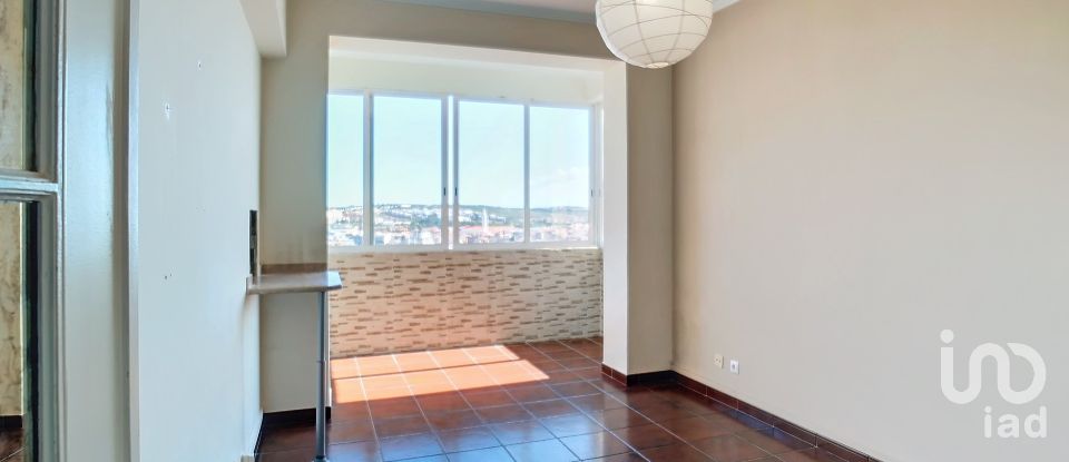 Appartement T3 à Mina de Água de 87 m²