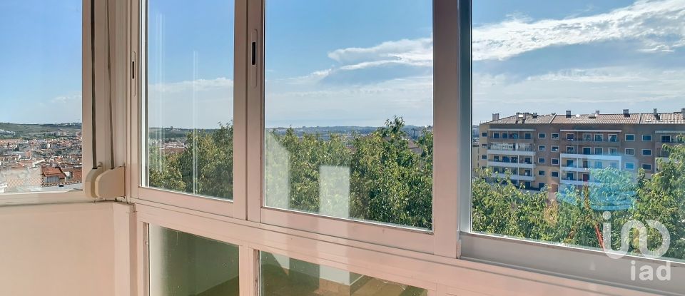 Appartement T3 à Mina de Água de 87 m²