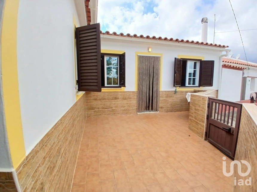 Casa / Villa T2 em Alcoutim e Pereiro de 96 m²