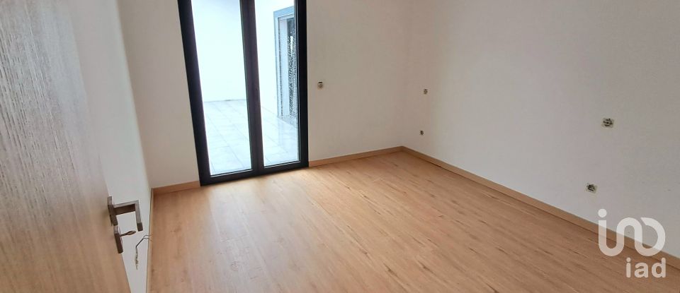 Casa T3 em Monte Redondo e Carreira de 200 m²