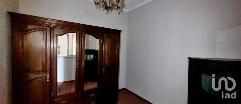 Casa T4 em Reguengo do Fetal de 5 632 m²