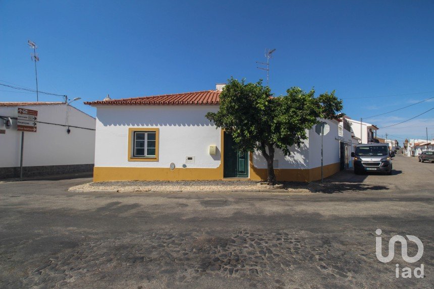 House T2 in Mourão of 82 m²