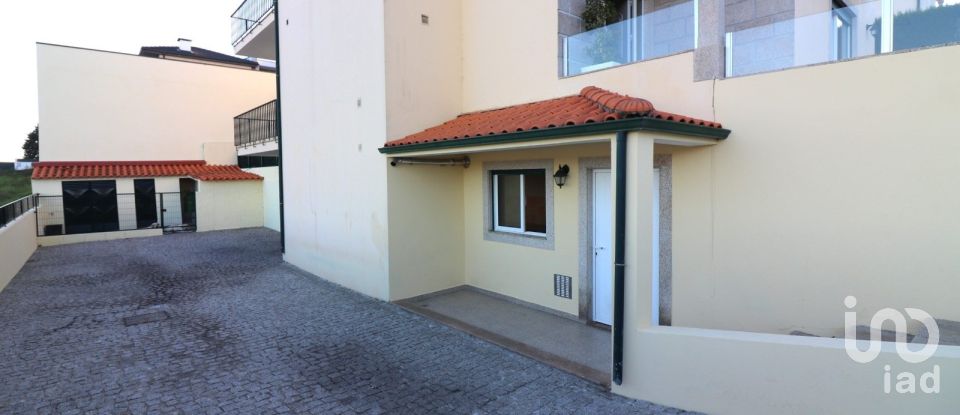 Casa T3 em Figueiró (Santiago e Santa Cristina) de 390 m²