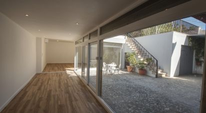 Maison T4 à Olivais de 200 m²