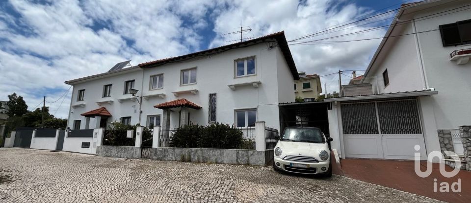 Maison T4 à Olivais de 200 m²