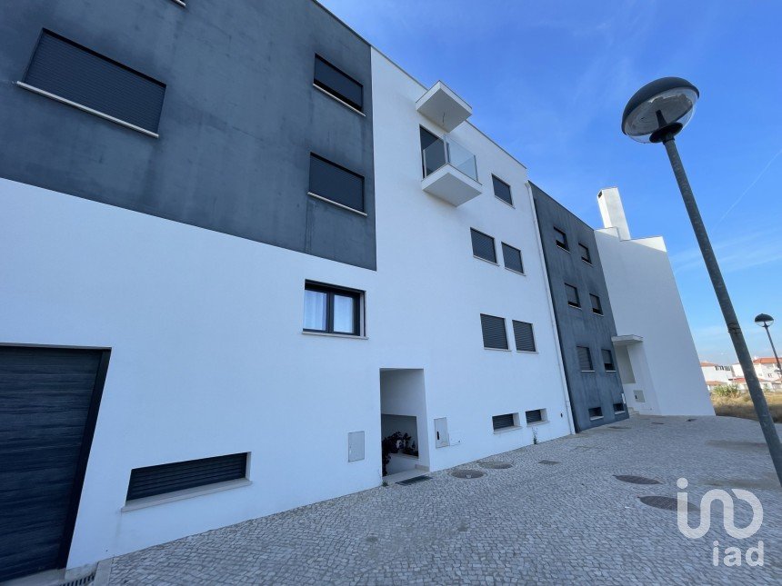 Apartment T1 in Sesimbra (Castelo) of 84 m²