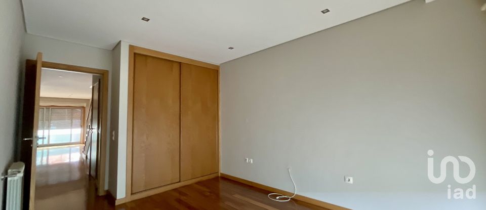 Apartment T3 in Espinho of 140 m²